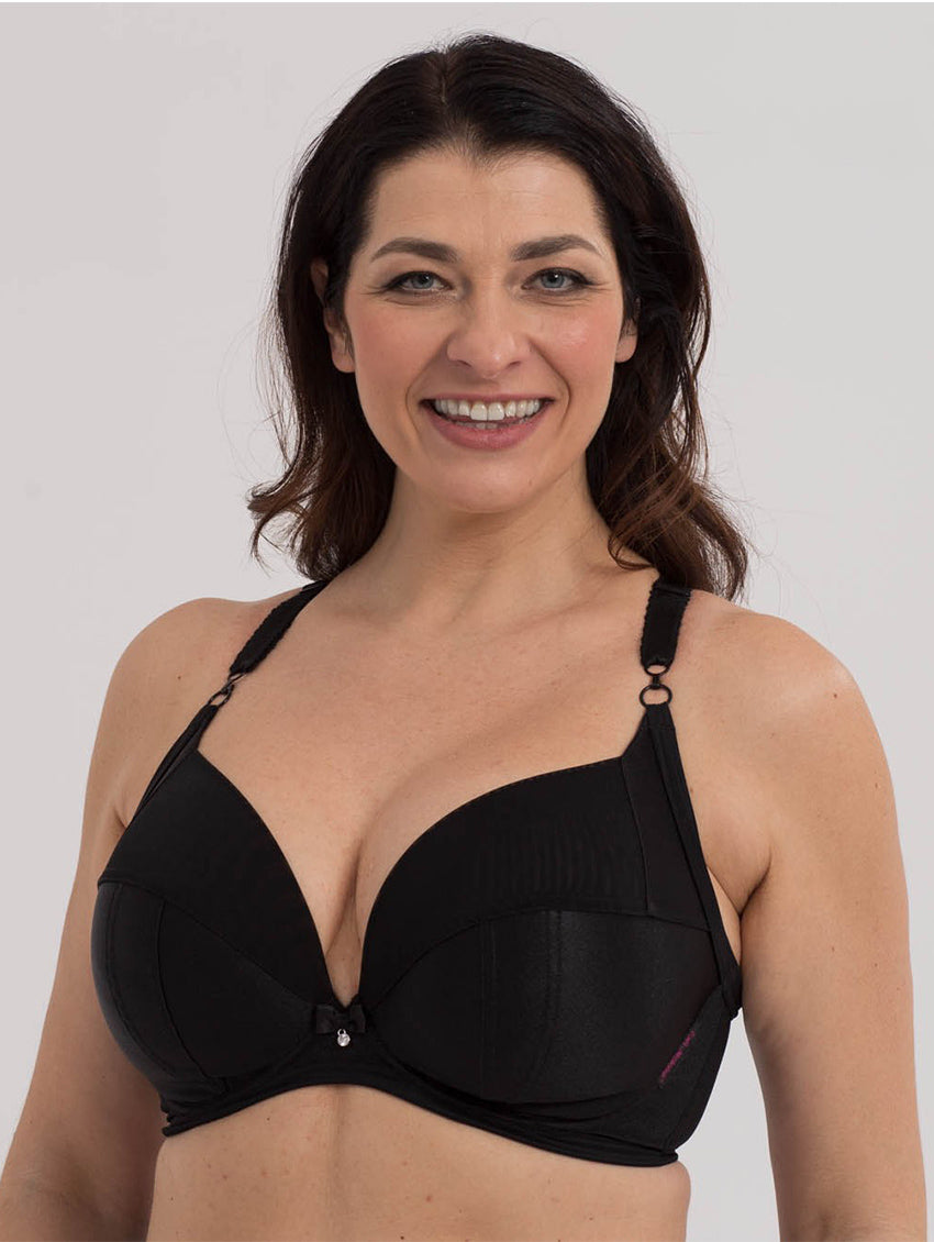 BroadLingerie on X: Vavoom in velvet! This Broad was so pleased with her  #EwaMichalak velvet bra that she had to send us a picture (used here with  permission of course!)😍  /